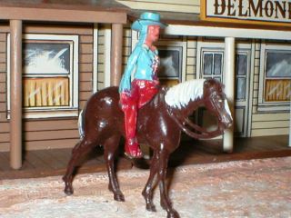 Lead Or Medal Manoil Cowboy / Cowgirl And Horse 1