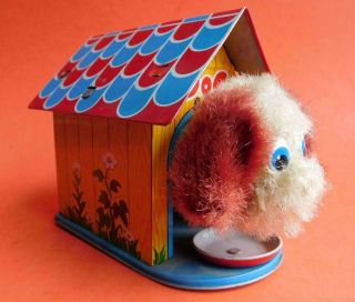 Classic Japanese Wind Up Tin Toy Feeding Dog In Kennel 1950s
