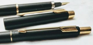 Parker Black And Gold Matched Set,  Fountain Pen,  Matched Ball Point - Look