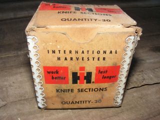 4 - Vintage International Harvester Ih Sickle Mower Sections / Box