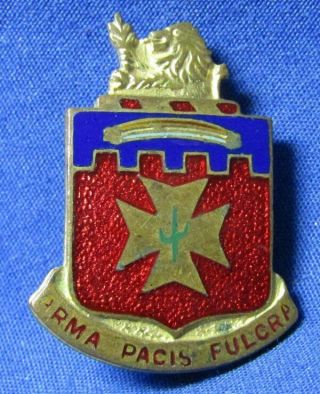 Pre - Wwii 139th Field Artillery Regiment Arma Pacis Fulcra Di Unit Crest Pin Pb
