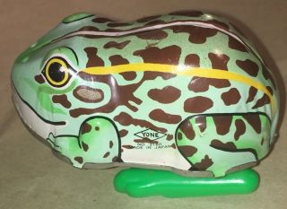 No 2125 Made In Japan Yonezawa Yone Wind Up Frog Tin Litho Toy