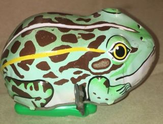 No 2125 Made in Japan Yonezawa Yone Wind Up Frog Tin Litho Toy 2