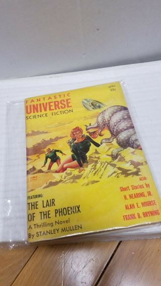 Fantastic Universe April 1956 Pulp Digest Sci - Fi Alien & Flying Saucer On Cover