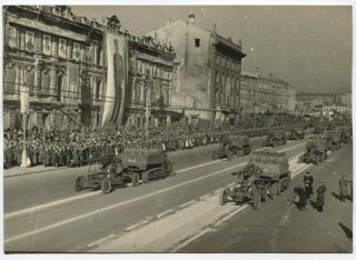 Russian Post - Wwii Photo: Anti - Aircraft Guns At Military Parade,  Kiev 1940 