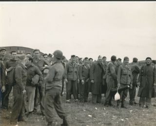 1945 Usaaf 435th Tcg 77th Tcs A48 Field Bretigny Photo Men Waiting For Transport