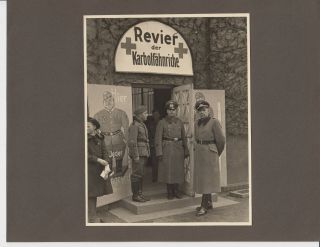 Large 6.  5 " X 5 " Ww2 German Photo Of Medical Soldiers Outside A Clinic
