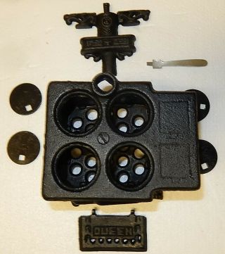 Vintage Mini Cast Iron QUEEN STOVE - Salesman Sample Miniature Display - NIB 3