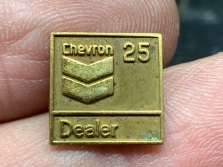 Chevron Oil Dealer 1/10 10k Gold Filled Stunning 25 Years Of Service Award Pin.