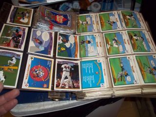 600,  1990 Upper Deck Looney Tunes Comic Ball Cards Unsearched In Plastic Pages
