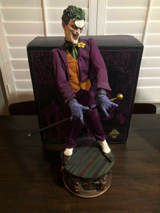 Sideshow Collectibles Exclusive Edition Premium Format Joker Statue Figure