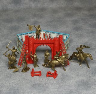 1950’s Ideal Toy Medieval Castle With 70mm Knights Header Card Set