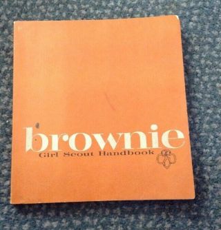 1965 Brownie Girl Scout Handbook