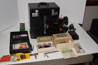 Vintage 1948 Singer Model 221 Featherweight Sewing Machine W/case & Accessories