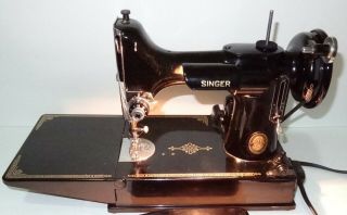 Vintage 1953 221 Featherweight Singer Sewing Machine W/case &