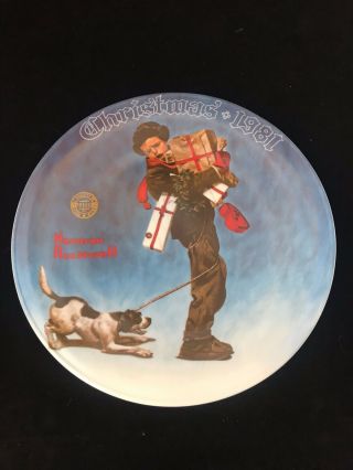 Norman Rockwell 8 " Christmas Plate - " Wrapped Up In Christmas " 1981 Plate 2157a