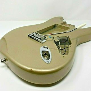 Vintage Fender American Stratocaster Body Shoreline Gold,  Hardware Usa 1996