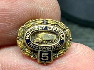 Roadway Express Incorporated 1/10 10k Gold Stunning 5 Years Service Award Pin.