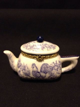 Mud Pie Rooster Blue And White Teapot Porcelain/ceramic Hinged Trinket Box