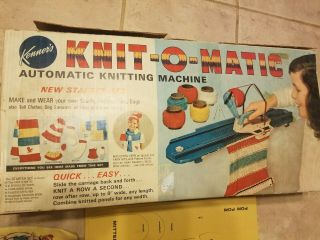 Kenners Automatic Knitting Machine Knit - O - Matic
