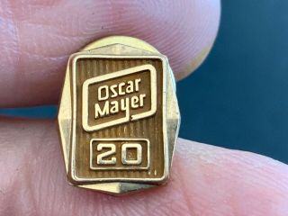Oscar Mayer Foods 1/10 10k Gold Iconic 20 Years Of Service Award Pin.