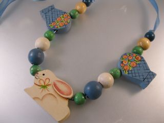 Vintage Easter Bunny & Basket Tole Hand Painted Beaded Necklace Wooden Necklace