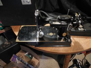 Vintage 1950 Singer Featherweight Sewing Machine 221 Gorgeous