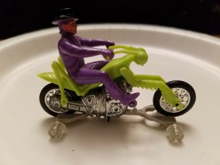Vintage Hot Wheels Rrrumblers Preying Mantis Purple Rider Top Hat Motorcycle