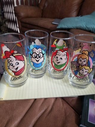 (4) Beverage Tumblers Glasses 6 " Alvin & The Chipmunks,  Chipettes 1985 Hardees