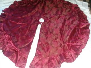 Martha Stewart Christmas Tree Skirt Embossed Pinecone Pattern Burgundy