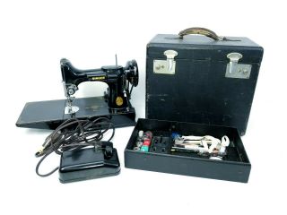 Vintage 1946 Singer Featherweight 221 - 1 Sewing Machine With Carrying Case