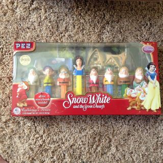 Pez Dispenser Set Snow White And The Seven 7 Dwarfs Limited Edition