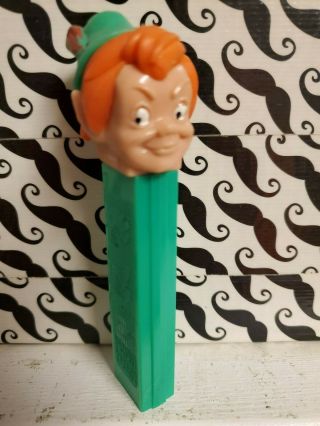 Pez: Nf Peter Pan With Red Painted Feathers