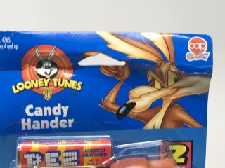 VTG Looney Tunes PEZ Candy Dispenser Hander Wile E Coyote Road Runner 1998 NIP 3