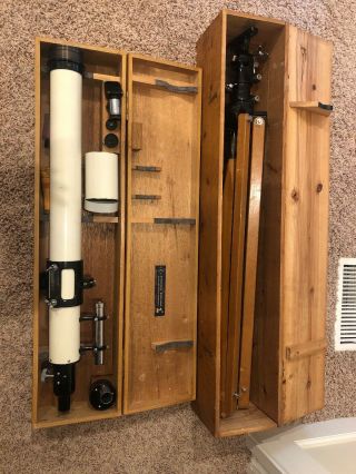 Vintage Unitron Telescope/model 114 D 62mm F 900mm Wood Case,  Accessories&tripod