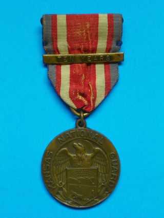 Korean War Kansas National Guard Service Medal W/ 10 Years Ribbon Bar - Maker Mark