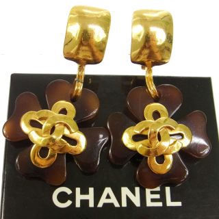 Auth Chanel Vintage Cc Logos Clover Motif Earrings 1.  6 - 2.  9 ” Clip - On T04500