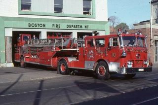 Boston Ma Ladder 10 1976 Seagrave 100 