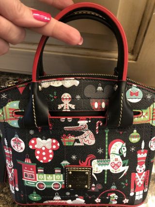 Disney Dooney & Bourke Holiday 2018 Ap Annual Passholder Satchel Handbag Nwt