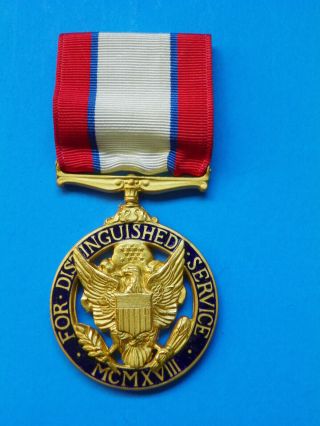 Vietnam War U.  S.  Army Distinguished Service Medal - Maker Marked