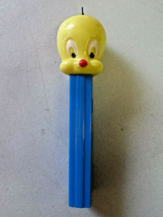 Vintage Pez Dispenser Tweety Bird W/ Hair Blue Base Yellow Head Austria No Feet