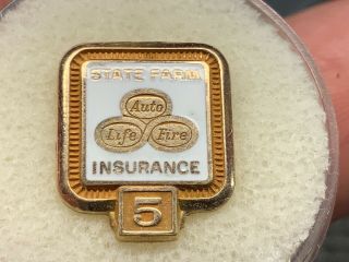 State Farm Insurance 1/10 10k Gold 5 Years Of Service Award Pin.  Classic Design.
