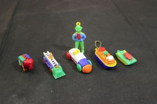 6 Take - A - Part Plastic Puzzle Keychains - Race Car,  Howdy Doody,  Tank,  Fire Truck