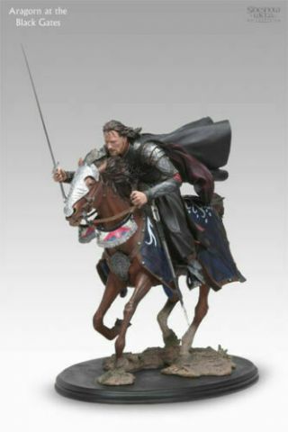 Aragorn At The Black Gates Statue Sideshow Lord Of The Rings 3