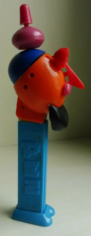 PEZ MAKE A FACE WITH SOME PARTS MISSING 2