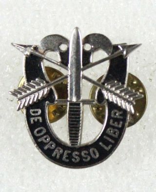U.  S.  Army Di Pin: Special Forces,  Early Version W/holes In The Top Scroll