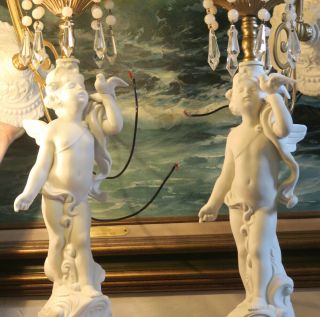2 Sconces Dresden Bisque Porcelain Brass Cherub Lamp Parian Vintage Crystal Pris