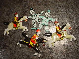5 Vintage Tin Cracker Jack Prizes 2 Clowns & 3 Horses With Riders