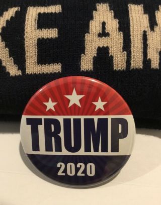 Trump MAGA Ski Cap Hat Beanie USA Flag Red Blue Plus 2020 Campaign Button 3