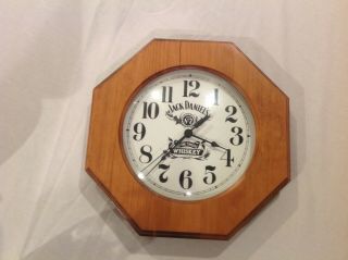 Jack Daniels " Old No.  7 " Tennessee Whiskey Oak Wall Clock 12 X 12 "